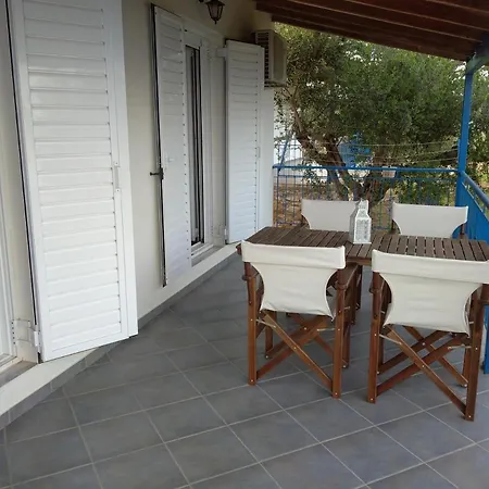 펜션 Aggeliki House 3 Kómboi